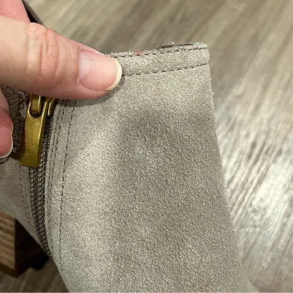 FRANCO SARTO Light Taupe Gray Ankle Boots Women Size 8M - Picture 14 of 16